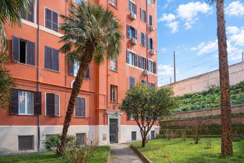 Pigneto Bright Apartment near Metro C by RHR