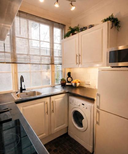Cosy & Central One-Bedroom flat with Outdoor Space photo 5