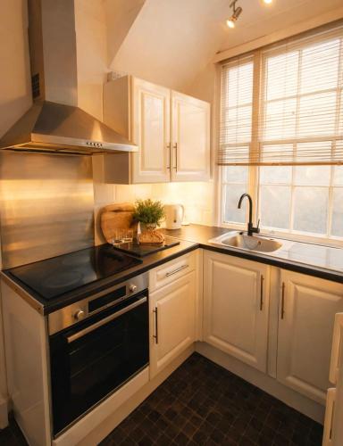 Cosy & Central One-Bedroom flat with Outdoor Space photo 11