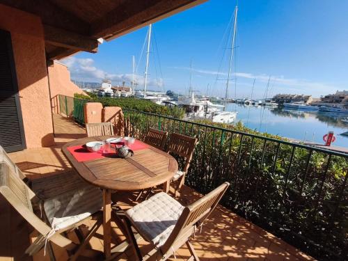 MARCOGCANI - Golfe de St-Tropez - Vue imprenable et accès direct au port