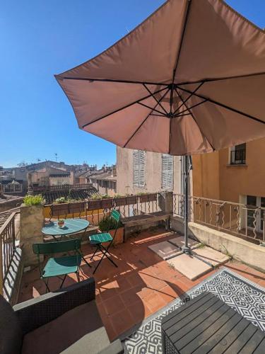 UNE TERRASSE SUR LES TOITS
