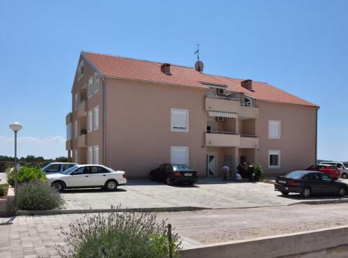 Apartments Ad Astra