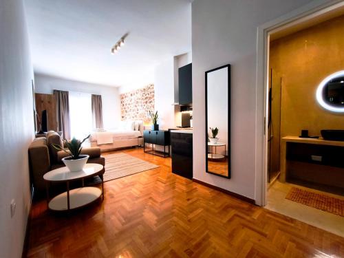 Omega54 City Suites Athens Central Business District