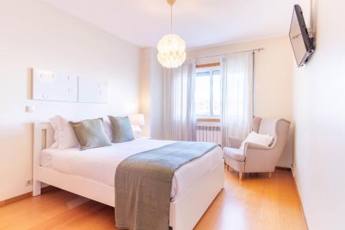 Comfortable & Quiet 3BR near Metro by LovelyStay