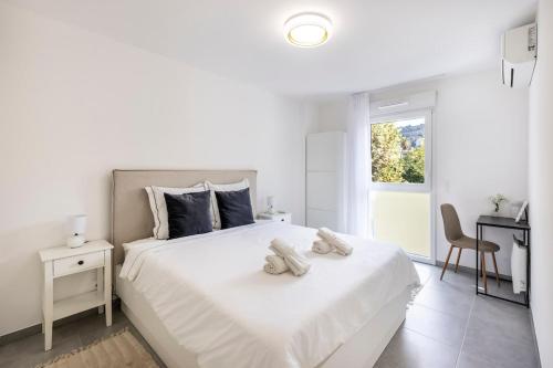 Appartement du Port with park view