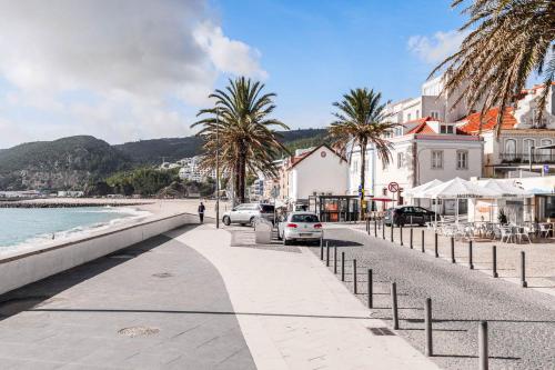 Sesimbra Center- T1 for 4 , 2 Min from the Beach