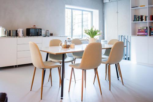 Spreeblick Studio Design-Loft mit Terrasse & Parkplatz photo 12