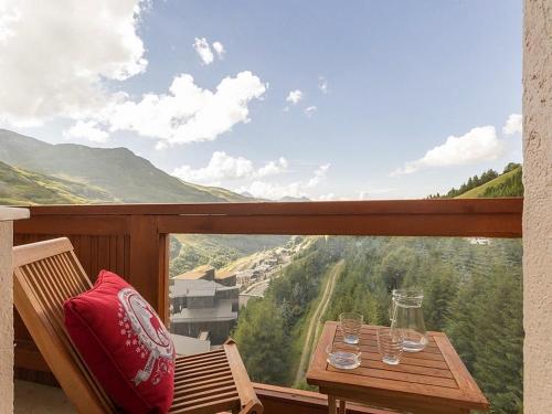 Studio skis aux pieds, balcon, 4 pers, vue montagnes - FR-1-344-852
