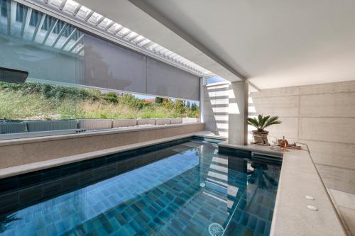Luxury Private Spa Apartment with Heated Pool & Sauna and Sea View