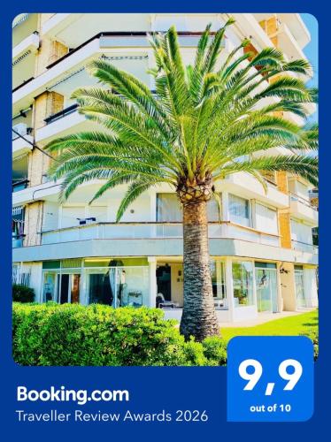 Piso delante de la playa La Pineda con 2 habitaciones