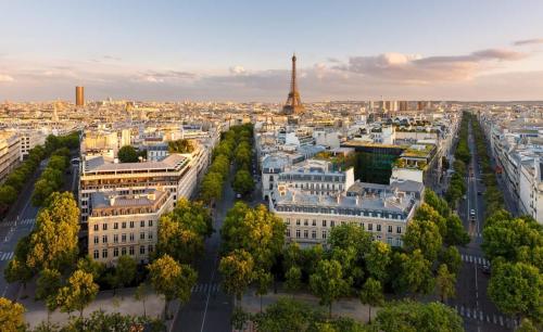 La Belle Vie à Paris - with balcony
