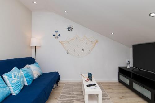 Sesimbra Center- T1 for 4 , 2 Min from the Beach