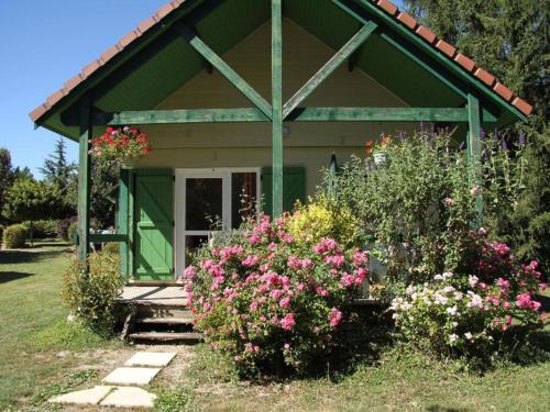 Chalet Accueillant avec Terrasse - 6 Pers - API-1-52-1684