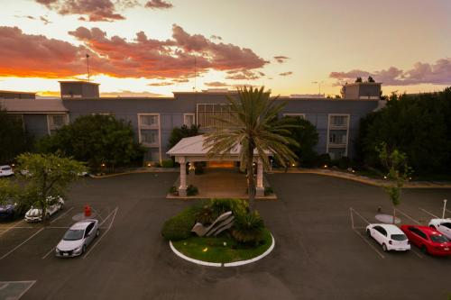 Hotel Victoria Express — Property building