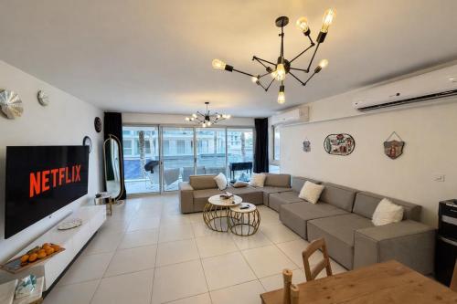 Marina Marassi 3 Beds Sea View - Prime Location