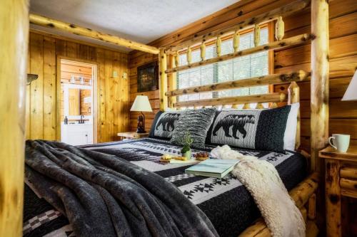 Joy's Retreat Cabin photo 50