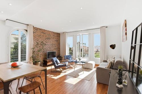 Cozy 1 bedroom flat,free parking, close to center
