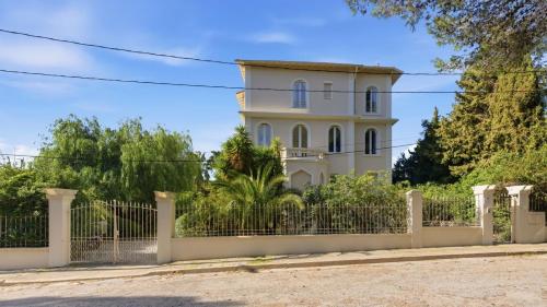 Cozy 1 bedroom flat,free parking, close to center