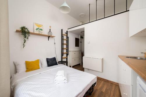 Wola Karolkowa Cosy Studio by BookingHost