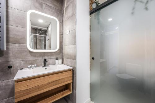 Stylish Flat Near Plaza Mayor & La Latina