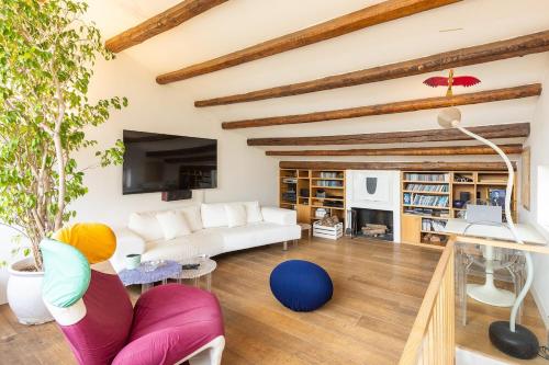 Design duplex Penthouse with Terrace and elevator in Monti