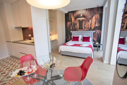 Porto Views & Wines by Porto City Hosts
