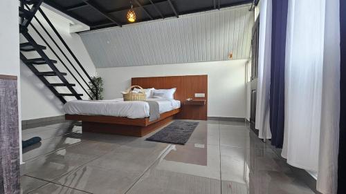 Gallery image of Mithra Munnar Valley View A-Frame Huts in Anachal