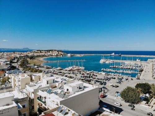 MariTeo Apartment by the sea