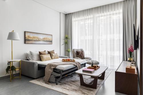 Stylish 1BR Stay Near World Trade Center Metro