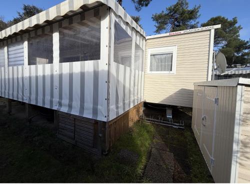 SUPERBE MOBIL HOME 3 ch CONFORT PLUS 437 - Camping 4 étoiles LA PIGNADE