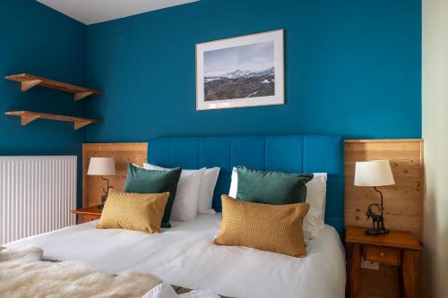 Apartment Blue Ibex
