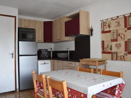 Studio 4 pers, 20m des pistes, calme été, proche centre - FR-1-464-101