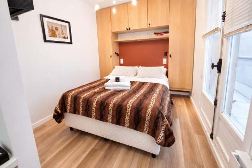 Appartement coeur paris 16 avec terasse - 2P