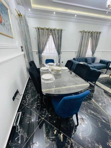 RESIDENCIA DEl PRÉSIDENTE MOTAPENDA