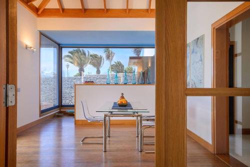 Playas Blanca Pool Private Villas