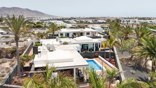 Playas Blanca Pool Private Villas