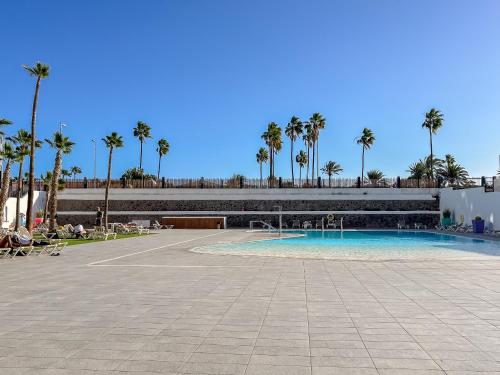 Vintage Flat - Terrace & Pool
