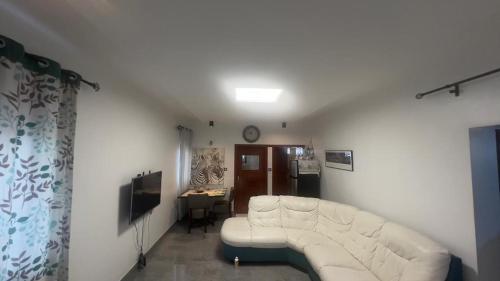 טלויזיה ו/או מרכז בידור ב-Toffa