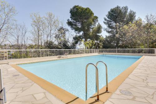 Duplex Apartment, Sea View and Swimming Pool