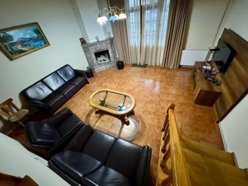 Spacious 5BR Private home in old Batumi