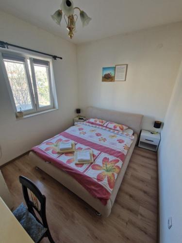 Llit o llits en una habitació de Tresnja
