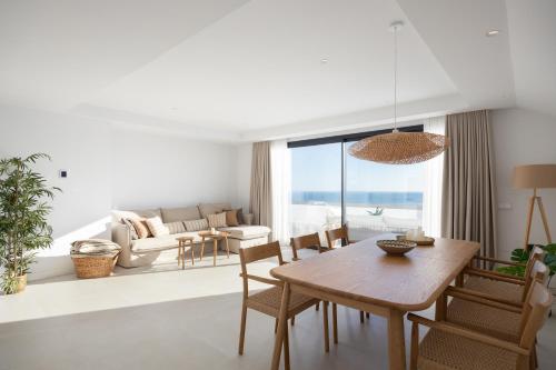 Panorama Luxury Penthouse in Higueron