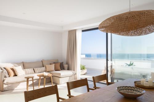 Panorama Luxury Penthouse in Higueron
