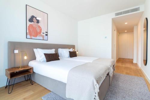 Afurada Riverfront 2BR by LovelyStay