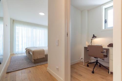Afurada Riverfront 2BR by LovelyStay
