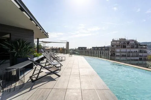 B Hotel photo 1