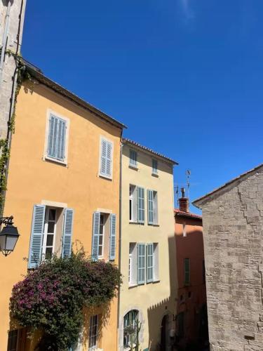 Le Clos Étoile, Appartements centre-ville historique