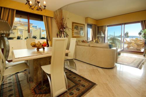First floor Beach side property, San Pedro