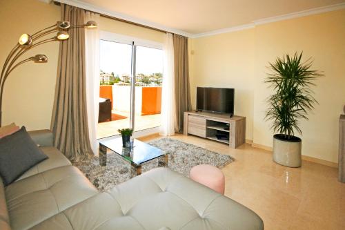 Stylish Duplex Penthouse Los Lagos de Santa Maria