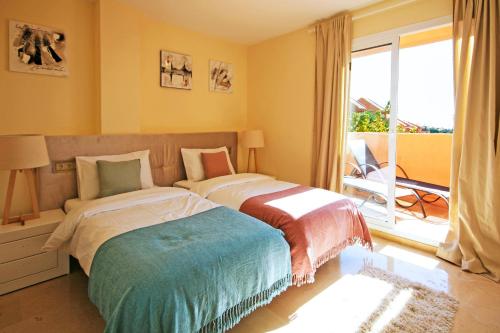 Stylish Duplex Penthouse Los Lagos de Santa Maria